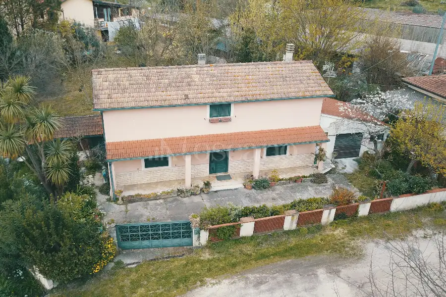 Casa Indipendente in vendita di 137 mq a €98.000 (rif. 8/2026)