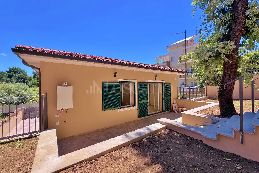 Casa Indipendente in vendita di 130 mq a €355.000 (rif. 12/2026)