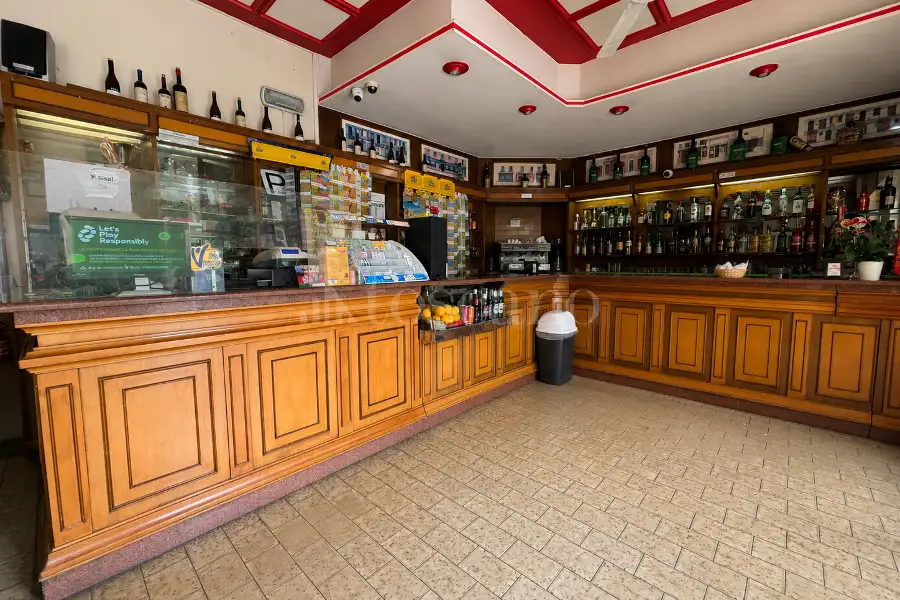 Negozio in vendita di 240 mq a €410.000 (rif. 8/2026)