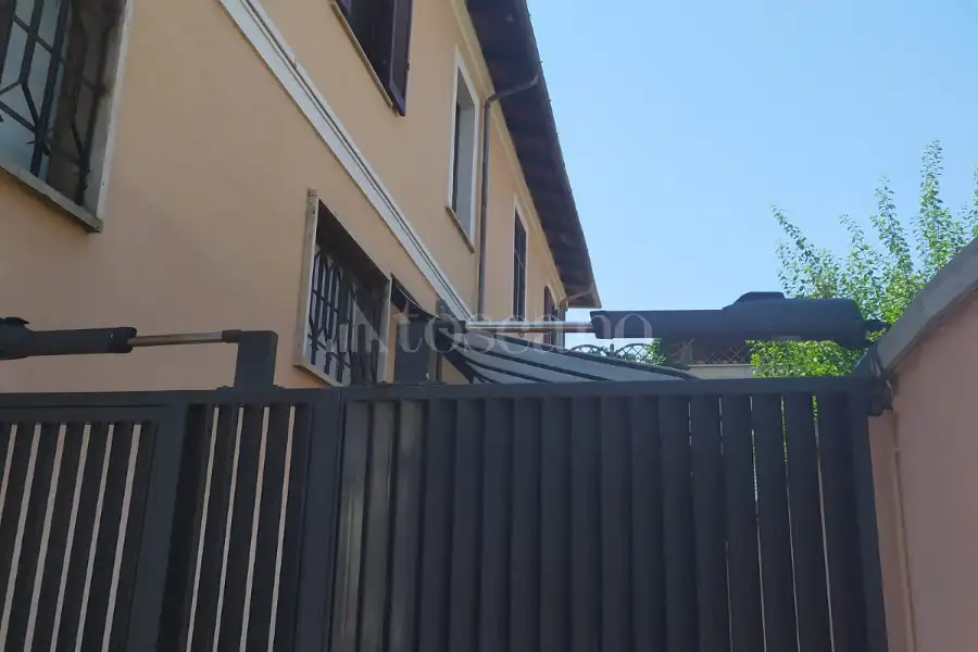 Casa in vendita di 230 mq a €450.000 (rif. 49/2026)