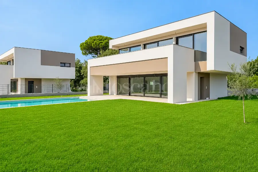 Villa in vendita di 335 mq a €1.740.000 (rif. 11/2025)