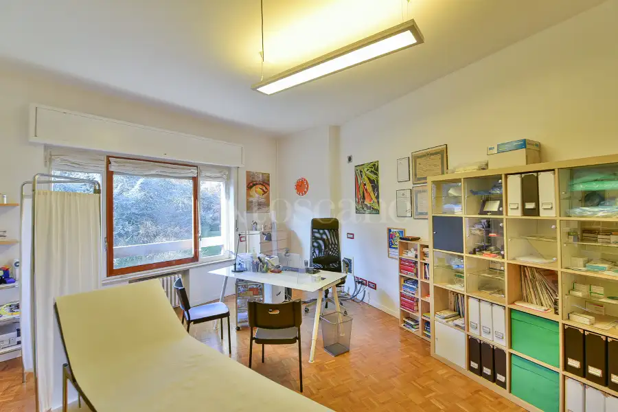 Ufficio in affitto di 85 mq a €1.300 (rif. 54/2025)