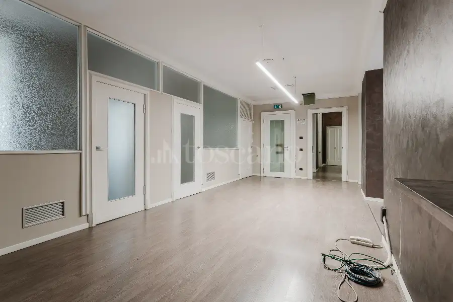 Casa in vendita di 270 mq a €2.990.000 (rif. 70/2025)