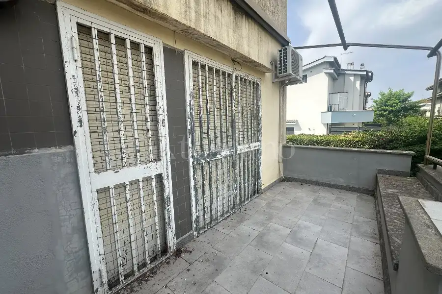 Villa Bifamiliare in vendita di 120 mq a €250.000 (rif. 80/2026)