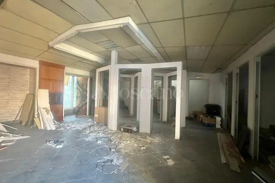 Capannone in vendita di 1.300 mq a €1.049.000 (rif. 23/2026)
