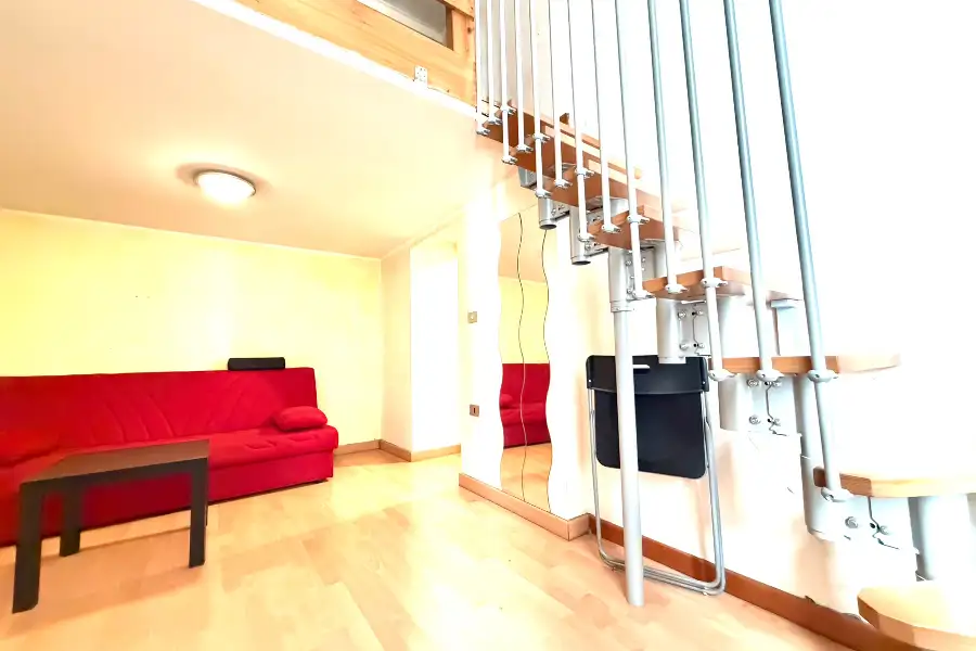 Casa in affitto di 40 mq a €900 (rif. 33/2026)