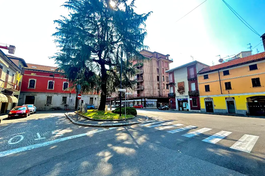 Negozio in affitto di 50 mq a €850 (rif. 20/2026)