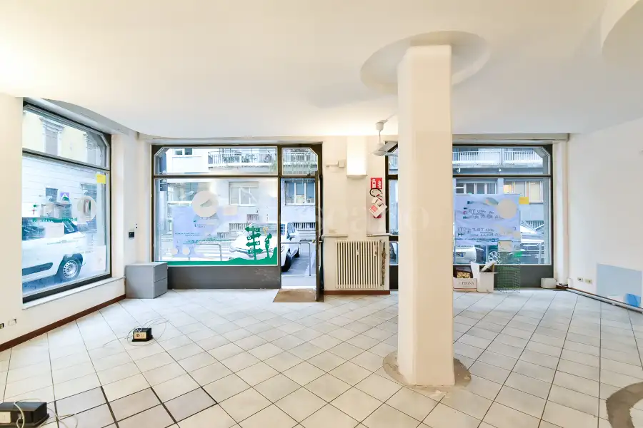 Negozio in vendita di 83 mq a €255.000 (rif. 4/2025)