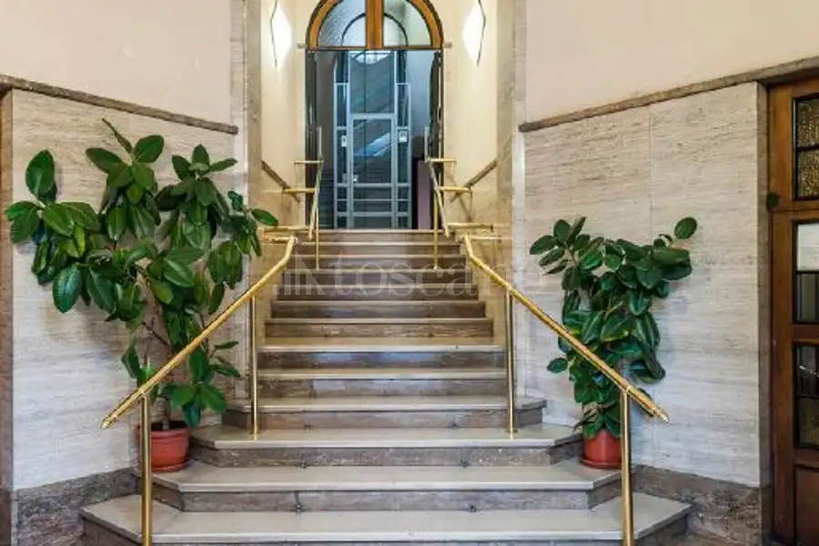 Ufficio in vendita di 151 mq a €990.000 (rif. 7/2026)