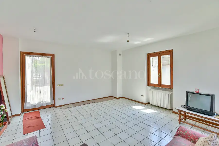 Casa Indipendente in vendita di 220 mq a €285.000 (rif. 33/2026)