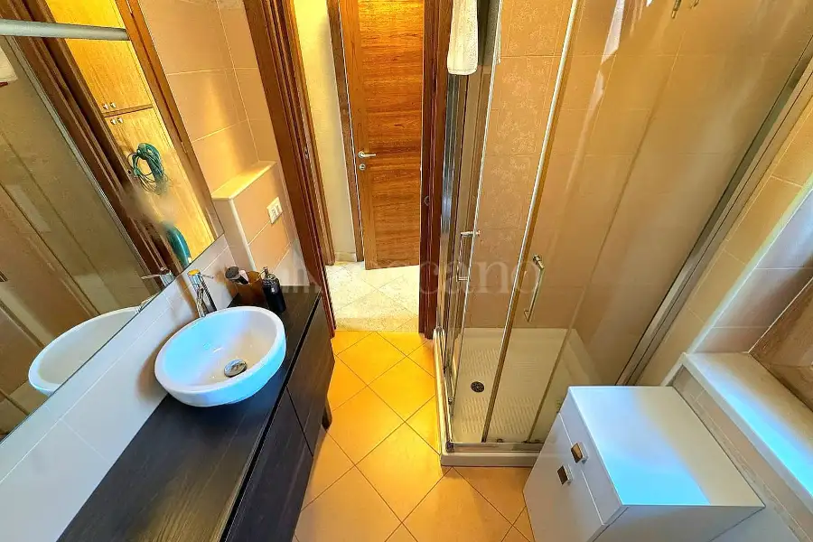 Villa Bifamiliare in vendita di 200 mq a €610.000 (rif. 4/2026)