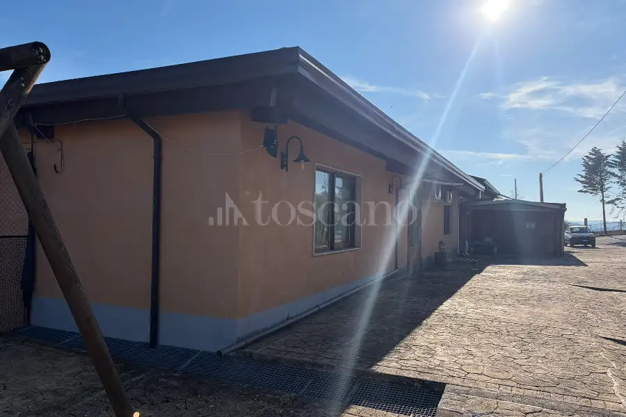 Agriturismo in vendita di 500 mq a €280.000 (rif. 42/2026)