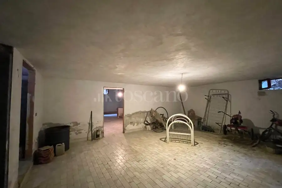 Villa in vendita di 305 mq a €650.000 (rif. 12/2025)