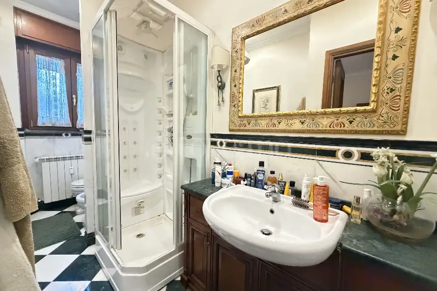 Attico in vendita di 250 mq a €990.000 (rif. 6/2026)