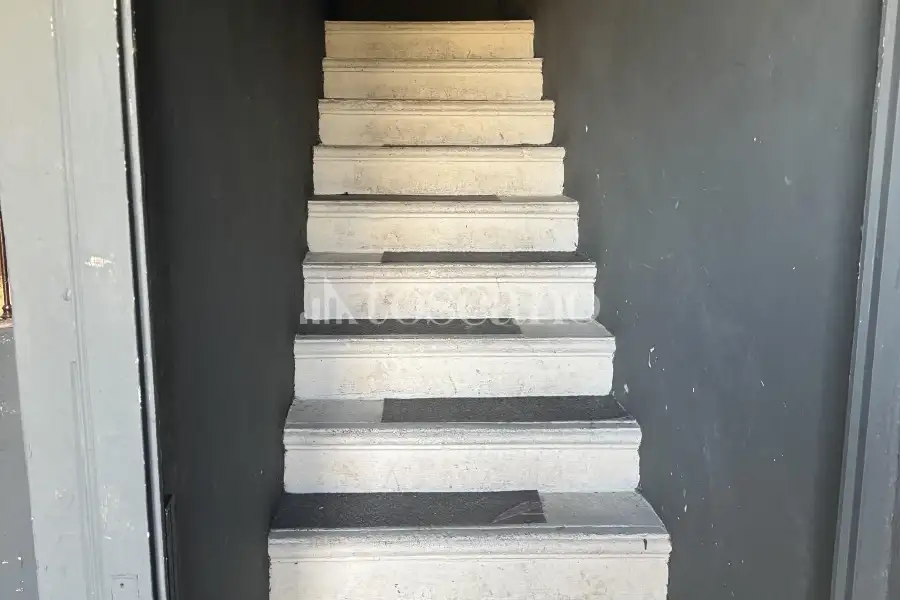 Negozio in vendita di 1000 mq a €380,000 (rif. TS0316VE)