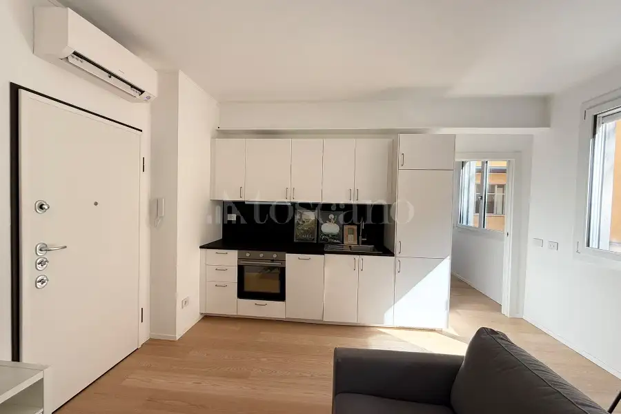 Casa in affitto di 45 mq a €1.470 (rif. 19/2026)