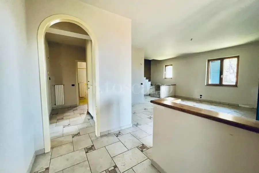 Villa in vendita di 280 mq a €275.000 (rif. 115/2026)