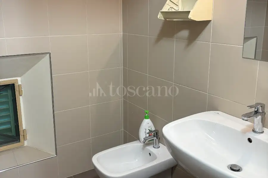Stabile Uso Ufficio in vendita di 470 mq a €620.000 (rif. 62/2025)