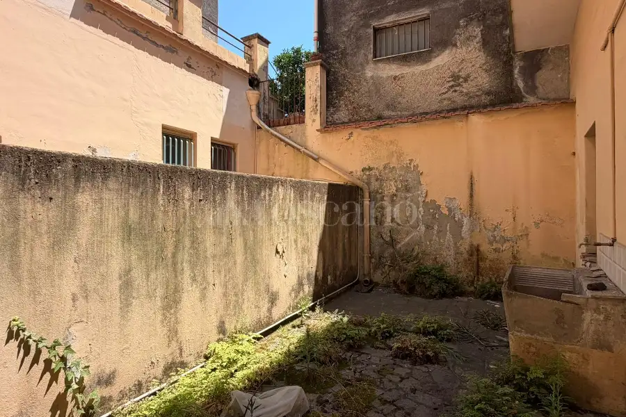 Palazzo in vendita di 263 mq a €248.000 (rif. 118/2026)