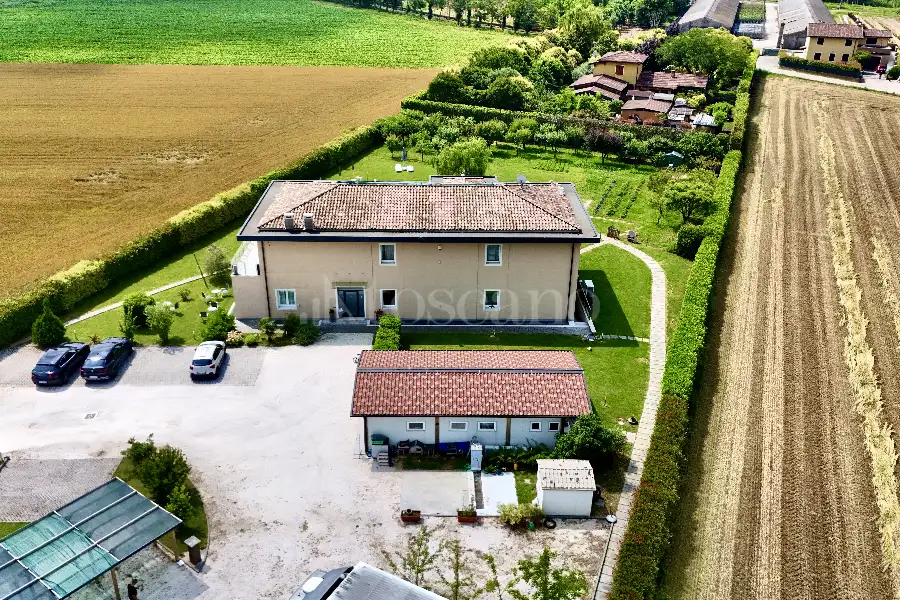 Villa in vendita di 750 mq a €1.500.000 (rif. 36/2024)
