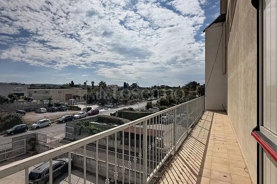 Capannone in vendita di 830 mq a €350.000 (rif. 213/2026)