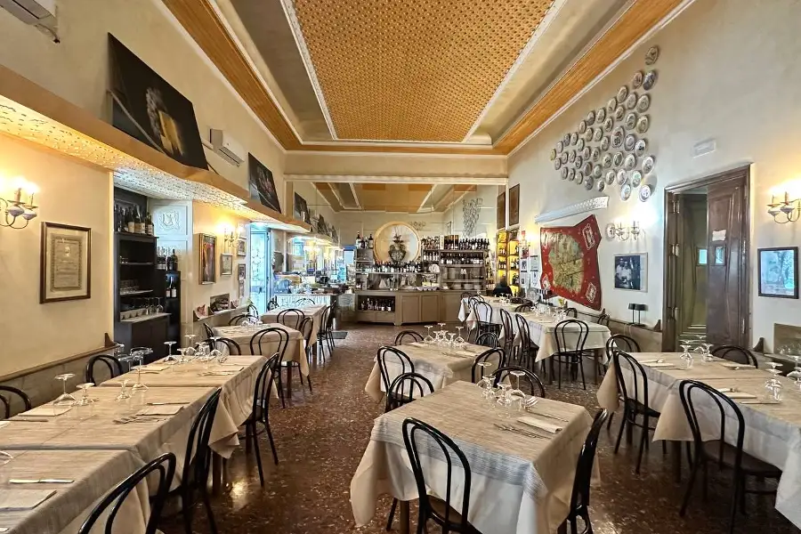 Attività Commerciale in vendita di 172 mq a €228.000 (rif. 113/2026)