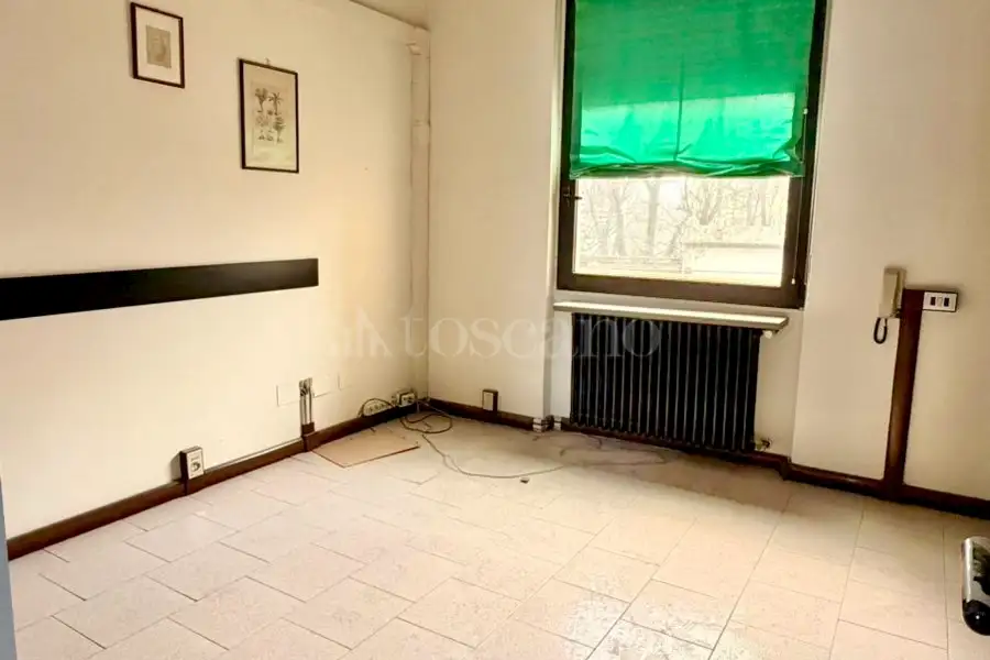 Ufficio in vendita di 200 mq a €379.000 (rif. 8/2026)