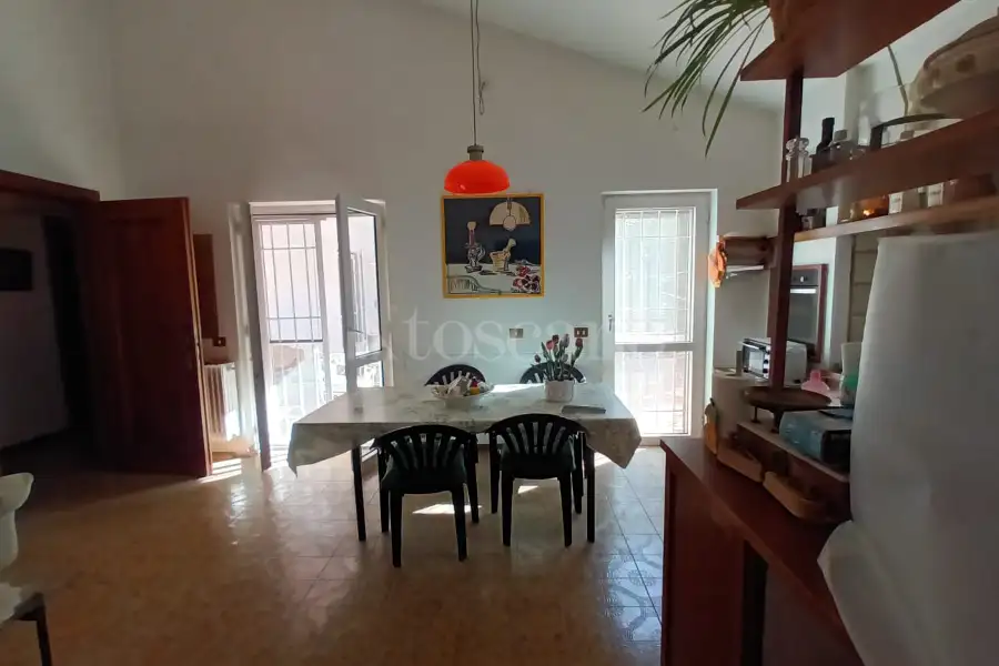 Villa in vendita di 318 mq a €249.000 (rif. 11/2026)
