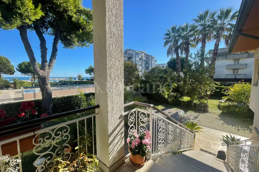 Casa Indipendente in vendita di 312 mq a €870.000 (rif. 58/2025)