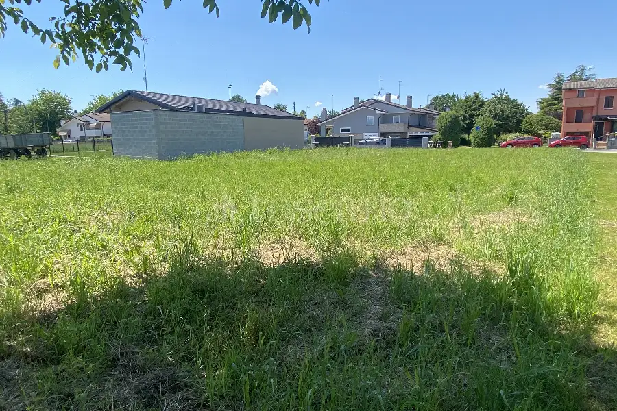 Edificabile Residenziali in vendita di 498 mq a €35.000 (rif. 13/2026)