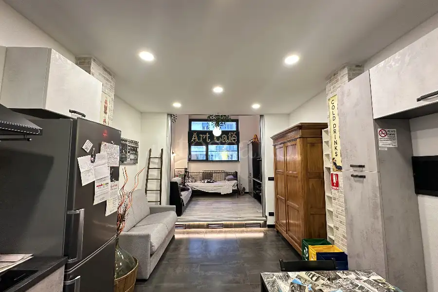 Loft in affitto di 90 mq a €1.100 (rif. 9/2026)
