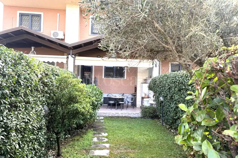 Villino a Schiera in vendita di 160 mq a €530.000 (rif. 20/2026)