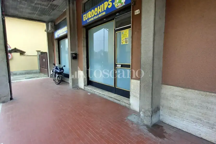 Negozio in vendita di 54 mq a €70,000 (rif. TS0317VE)
