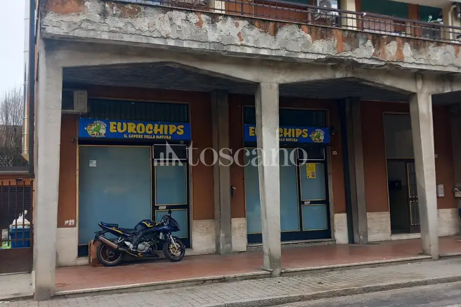 Negozio in vendita di 54 mq a €70,000 (rif. TS0317VE)