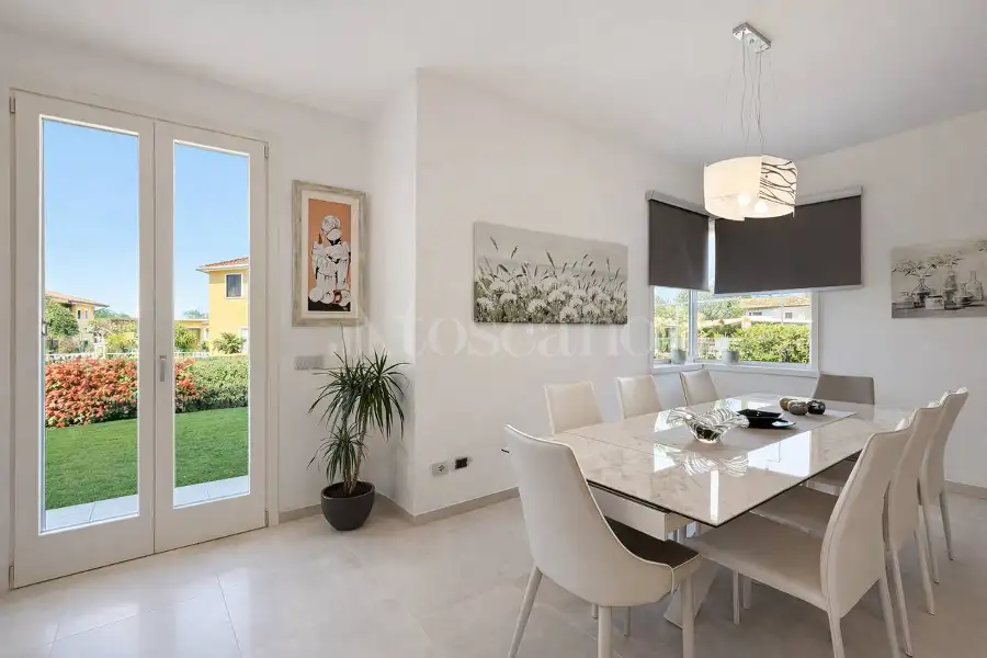 Villa in vendita di 240 mq a €595.000 (rif. 7/2026)