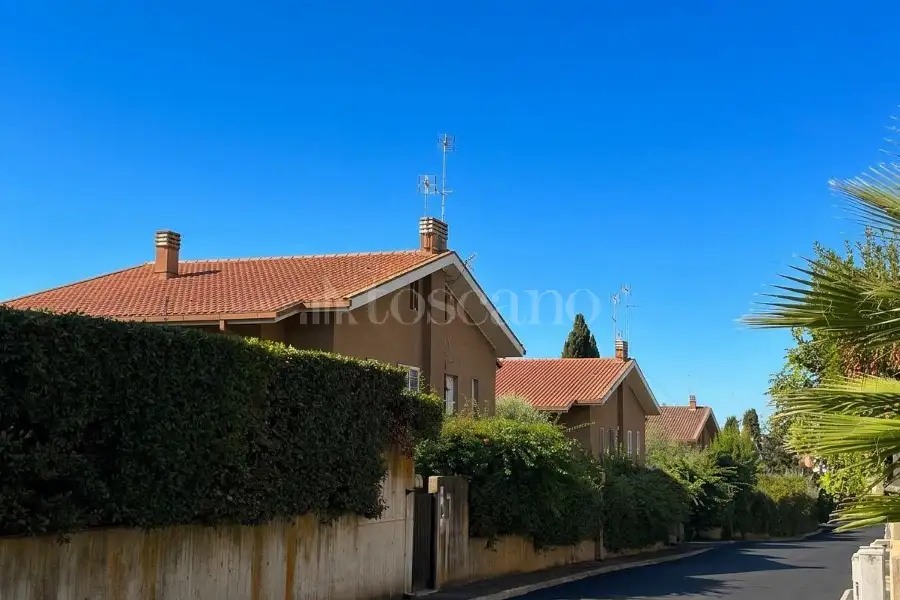 Villa in vendita di 200 mq a €990.000 (rif. 24/2026)