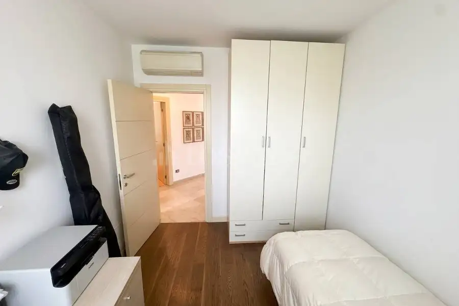 Villa in vendita di 230 mq a €950.000 (rif. 17/2026)