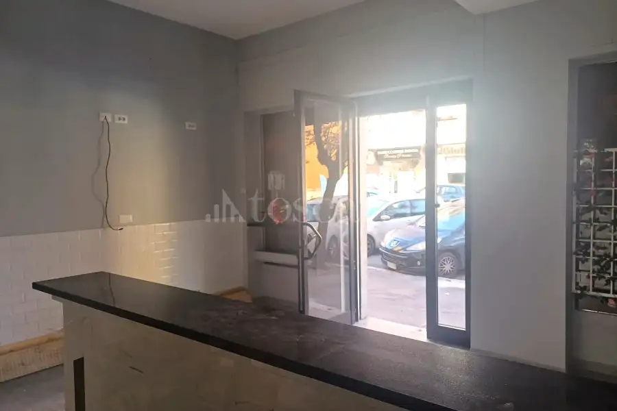 Negozio in affitto di 56 mq a €1.300 (rif. 8/2026)