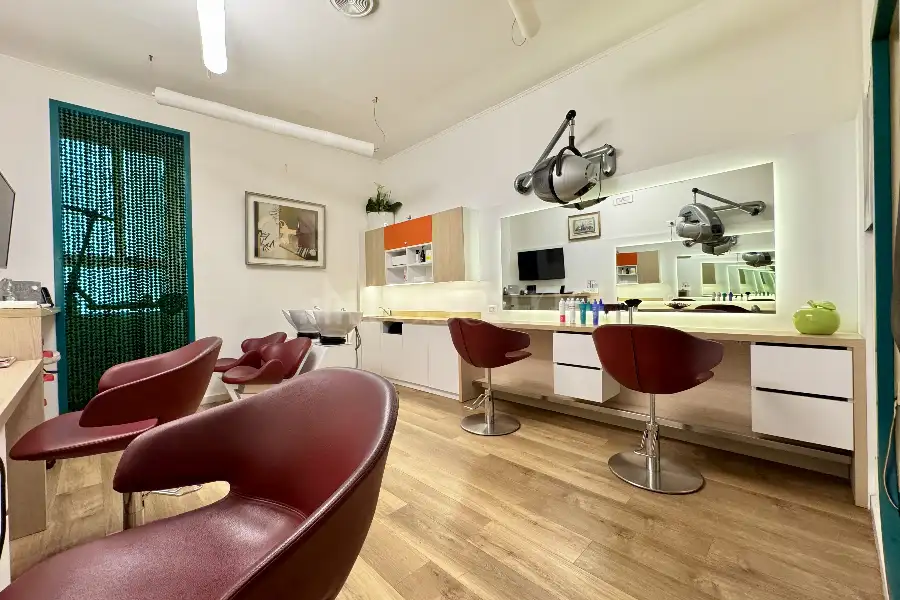 Negozio in vendita di 62 mq a €399.000 (rif. 13/2025)