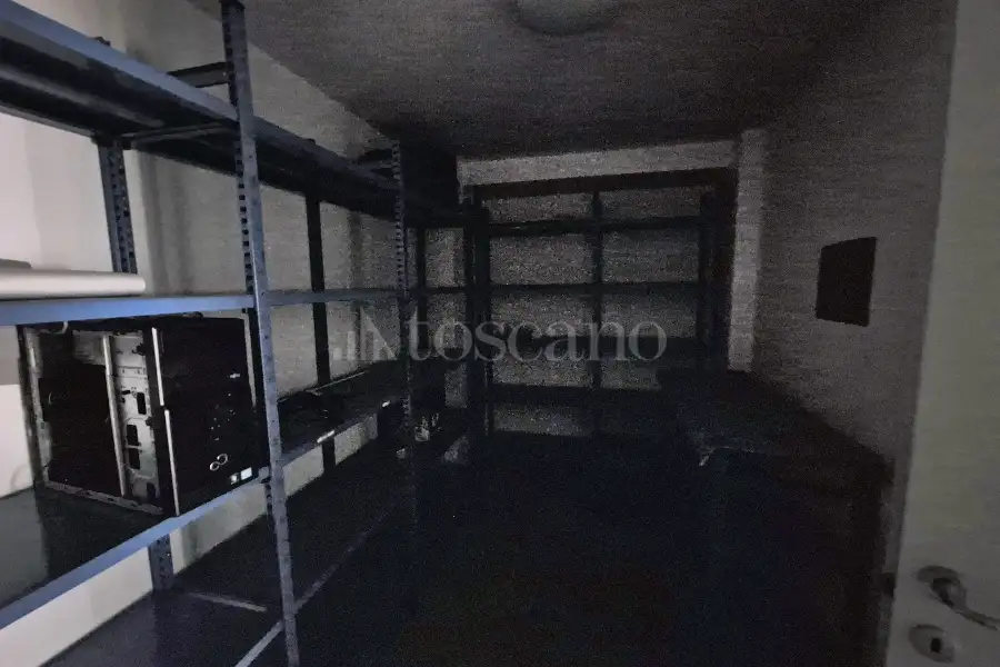 Ufficio in vendita di 100 mq a €255.000 (rif. 25/2026)