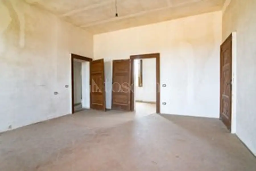 Casale in vendita di 400 mq a €180.000 (rif. 11/2026)