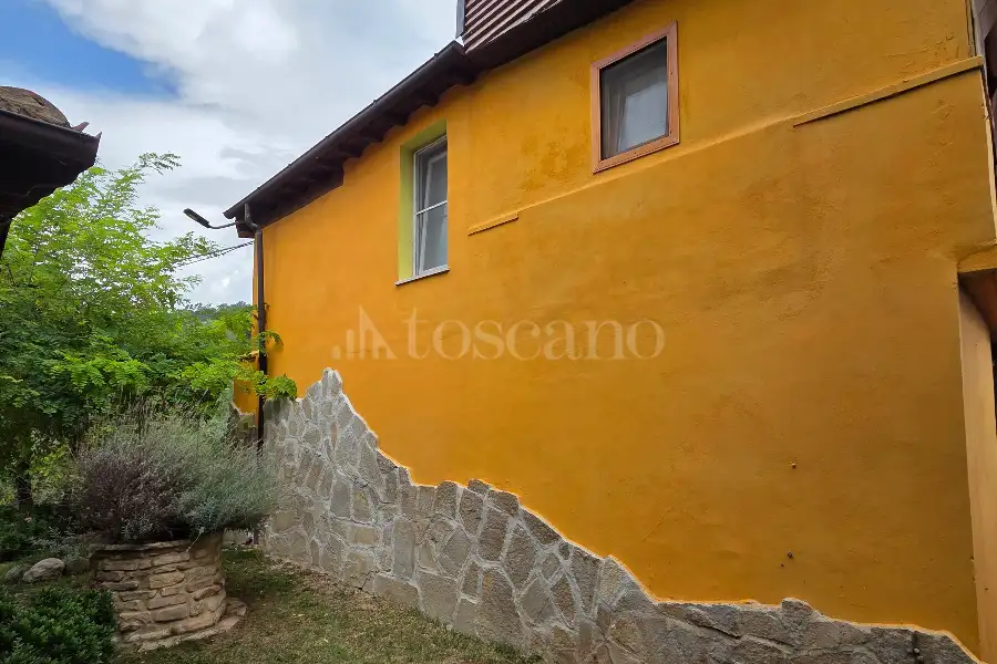 Casa Indipendente in vendita di 330 mq a €110.000 (rif. 35/2025)