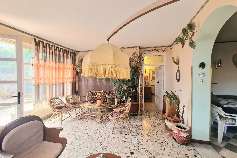 Villa in vendita di 275 mq a €275.000 (rif. 61/2026)