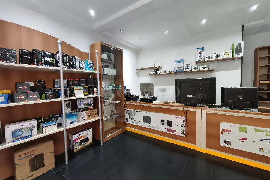Negozio in vendita di 47 mq a €48.000 (rif. 6/2026)