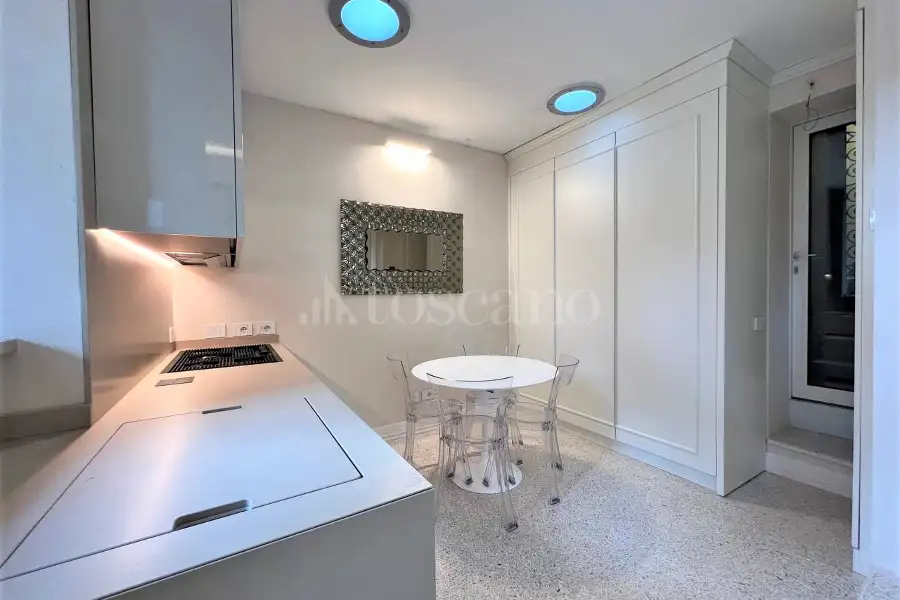 Casa in vendita di 100 mq a €1.200.000 (rif. 21/2024)