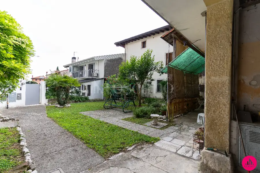 Casale in vendita di 234 mq a €155.000 (rif. 118/2026)