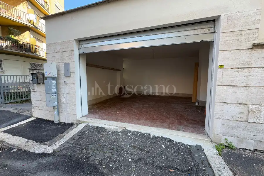 Box in vendita di 44 mq a €55.000 (rif. 52/2025)