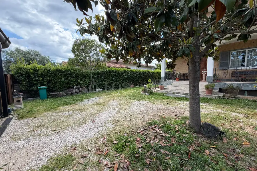 Villa Bifamiliare in vendita di 310 mq a €535.000 (rif. 28/2026)