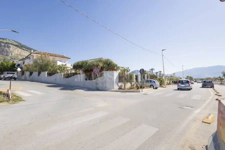 Villa in vendita di 304 mq a €499.000 (rif. 8/2026)