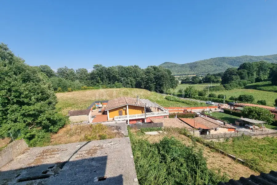 Rustico in vendita di 300 mq a €218.000 (rif. 18/2025)